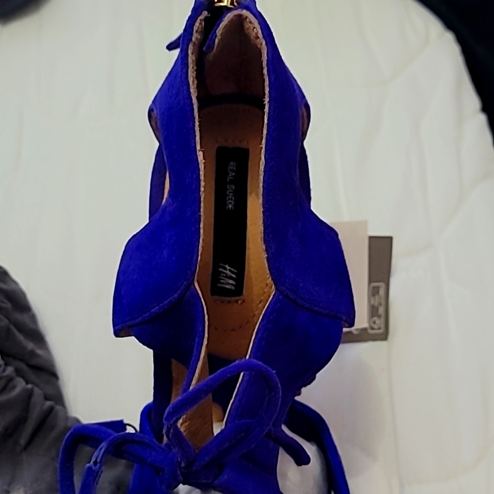 Shoe